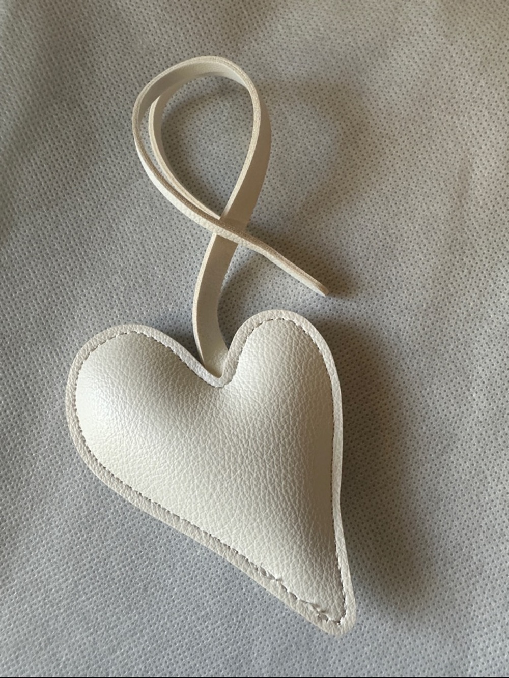 Heart-Shaped Vegan Leather Bag Charm in Creamy White Accessory NWT Gifts